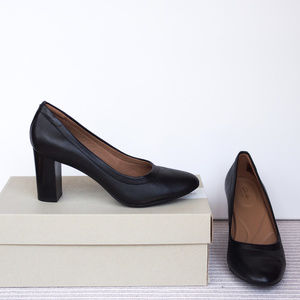 CLARKS : Almond toe high heel work pumps